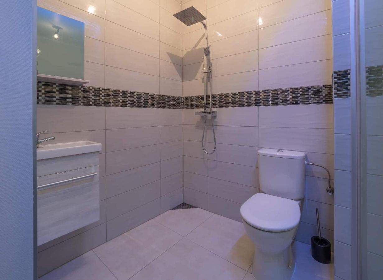 Executive Double Room With En-Suite City Centre In Guest House R1 Luxembourg Exterior photo