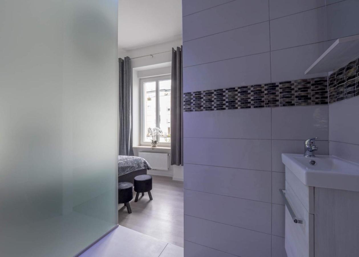 Executive Double Room With En-Suite City Centre In Guest House R1 Luxembourg Exterior photo